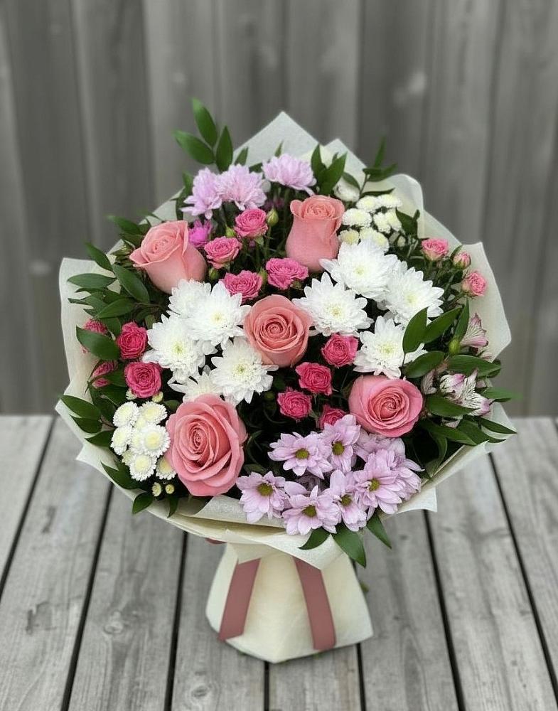Букет цветов из: Альстромерии, Гвоздики, Розы и Хризантемы в Бутурлино