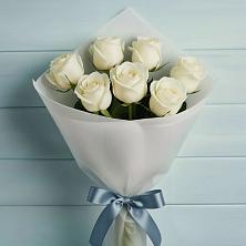 Букет 7 Белых роз Эдлесс Лав в Бутурлино