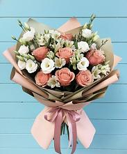 Букет цветов из:  Розы, Альстромерии и Лизиантусы в Бутурлино