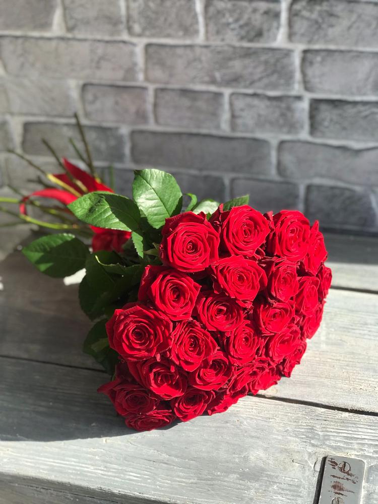 Букет Красные розы Фридом в Бутурлино