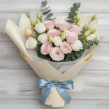 Букет цветов из:  Лизиантусы в Бутурлино