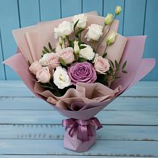 Букет цветов из:  Розы и Лизиантусы в Бутурлино