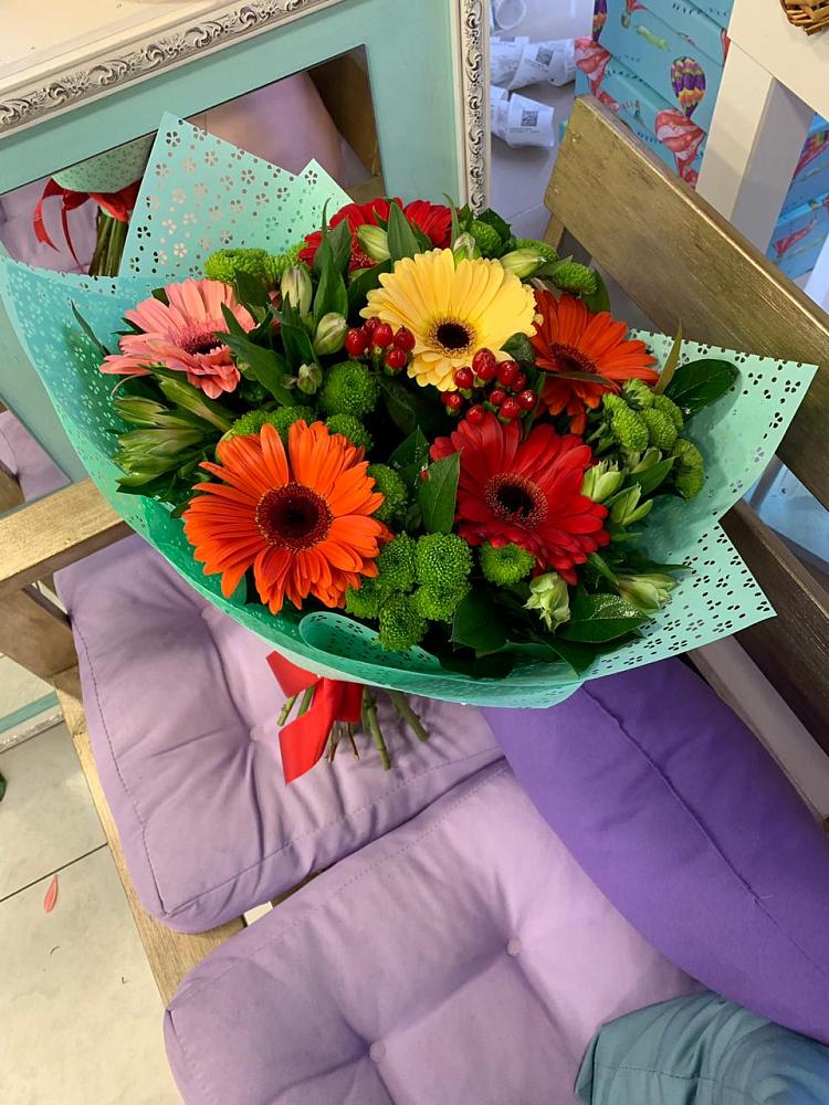 Букет цветов из: Герберы, Хризантемы и Альстромерии в Бутурлино