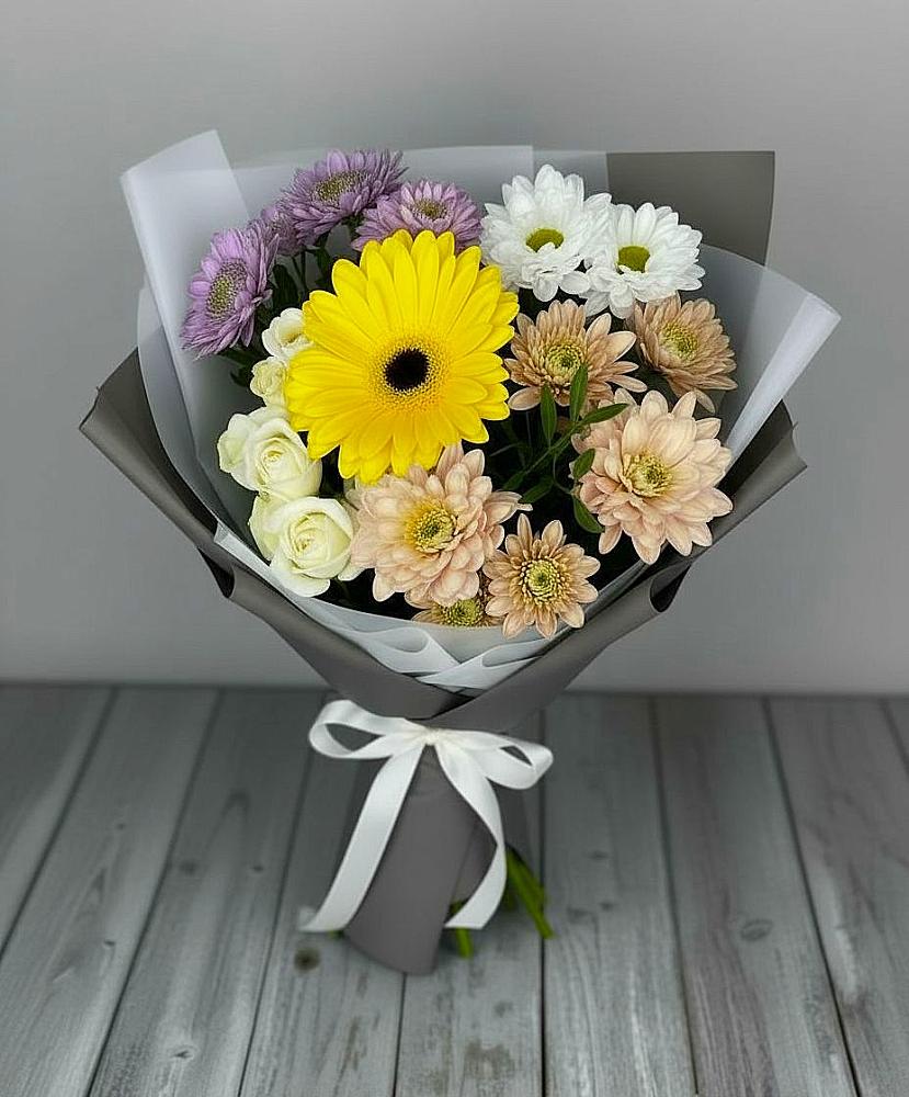 Букет цветов из: Розы, Герберы и Хризантемы в Бутурлино