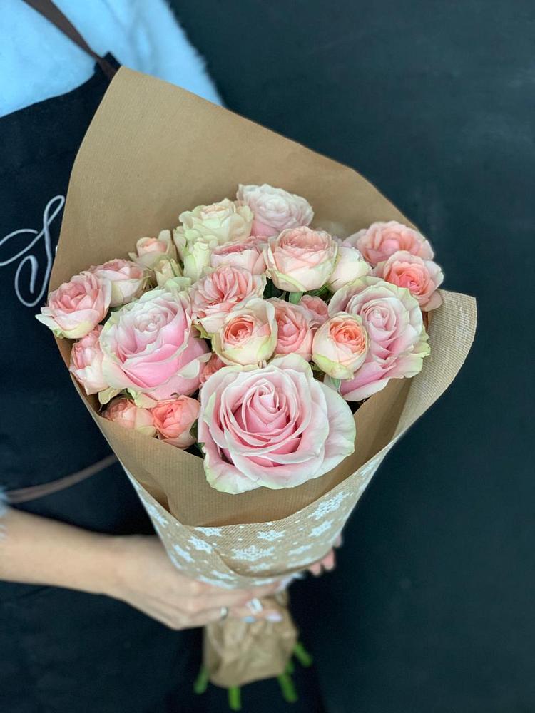 Букет цветов из: Хризантемы и Розы в Бутурлино