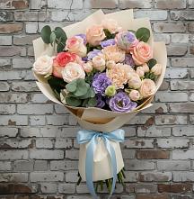 Букет цветов из:  Розы, Лизиантусы и Гвоздики в Бутурлино