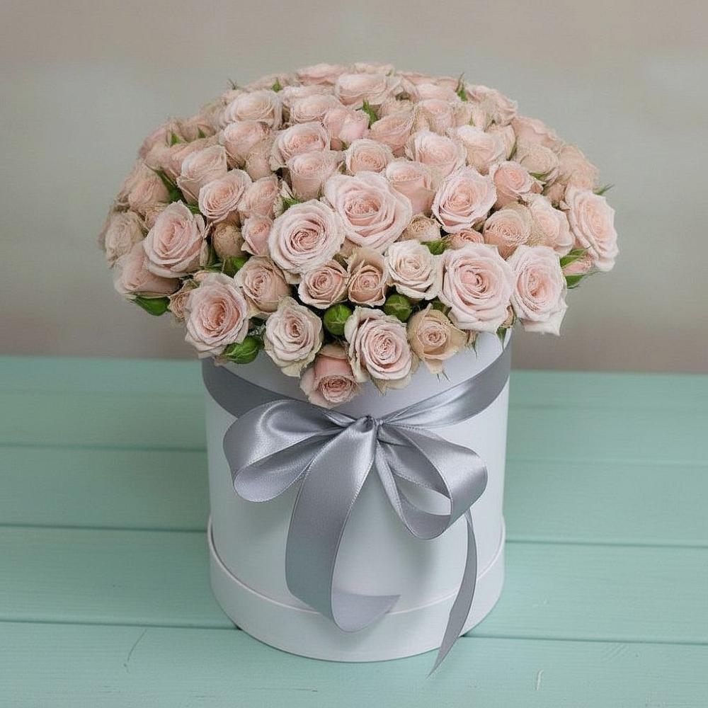 Цветочная композиция из Розы в шляпной коробке в Бутурлино